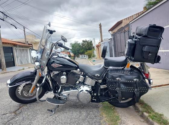 HARLEY-DAVIDSON SOFTAIL HERITAGE CLASSIC 
